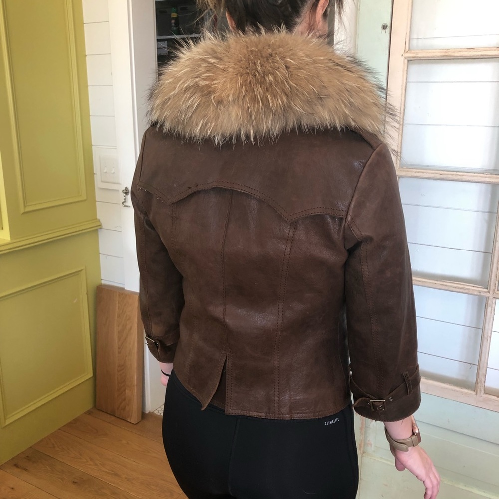 Leather jacket with coyote fur collar